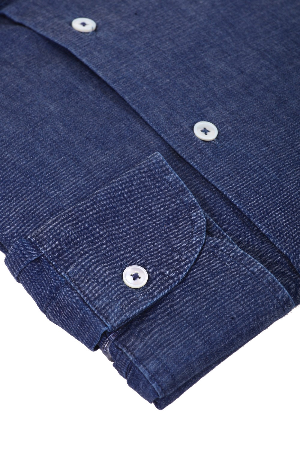 shop BAGUTTA  Camicia: Bagutta camicia "Walter" in cotone.
Colletto alla francese. 
Slim fit. 
Composizione: 100% Cotone. 
Fabbricato in Italia.. WALTER EBLJ12780-051 number 2075829